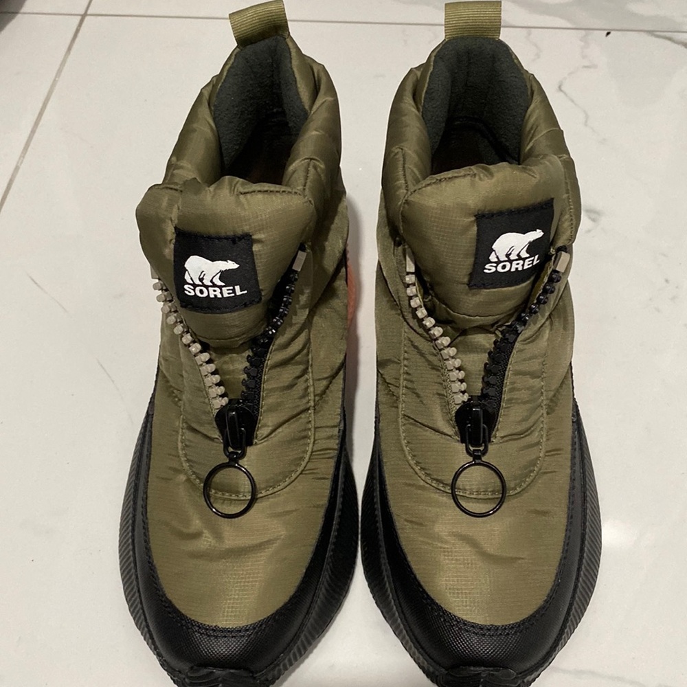New Sorel Winter Boots Waterproof 9